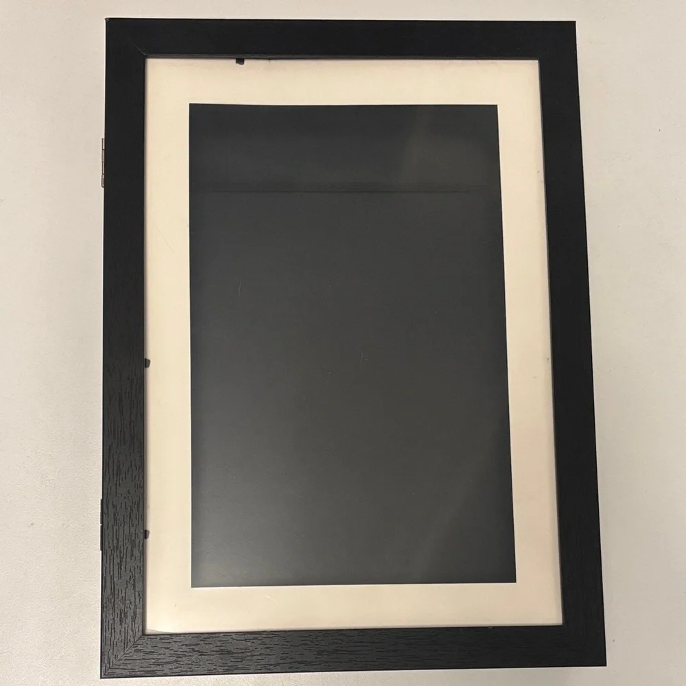 Elegant Black and White Picture Frame Set